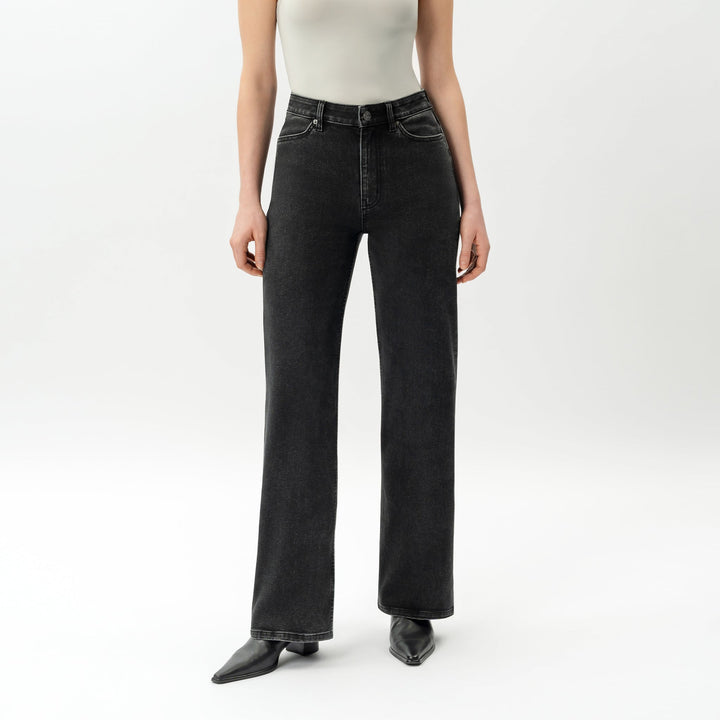 Relaxed ComfortDenim™ Jeans