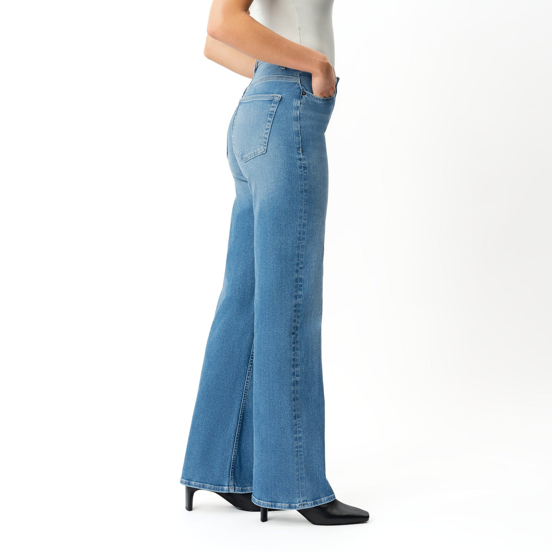 Relaxed ComfortDenim™ Jeans