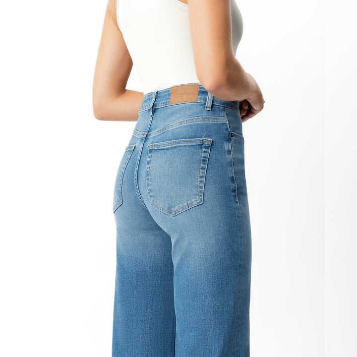 Relaxed ComfortDenim™ Jeans
