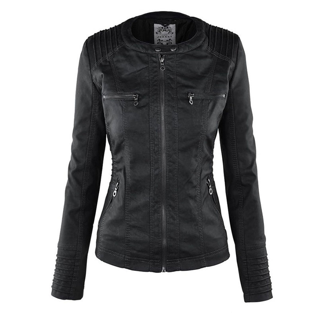 Kara | Veste motard à capuche et silhouette féminine
