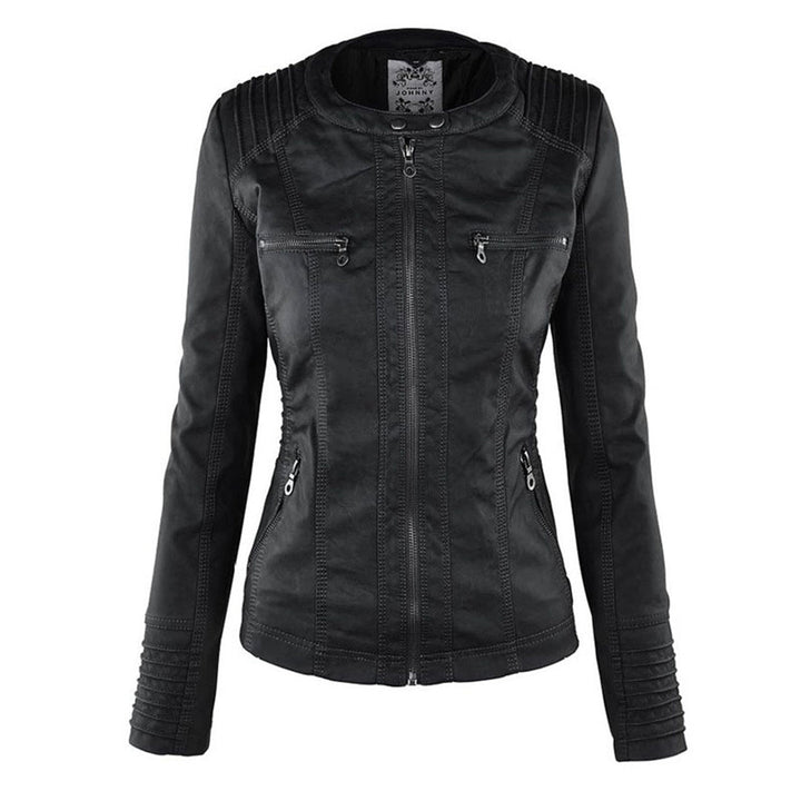 Kara | Veste motard à capuche et silhouette féminine