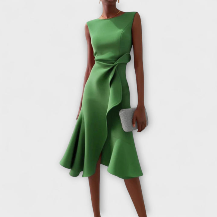 Victoire | Robe midi asymétrique drapée